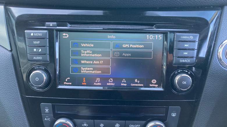 Nissan Qashqai 1.3 DiG-T N-Connecta 5dr Petrol Hatchback